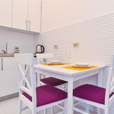 בודווה Yugoslavia Apartment מראה חיצוני תמונה