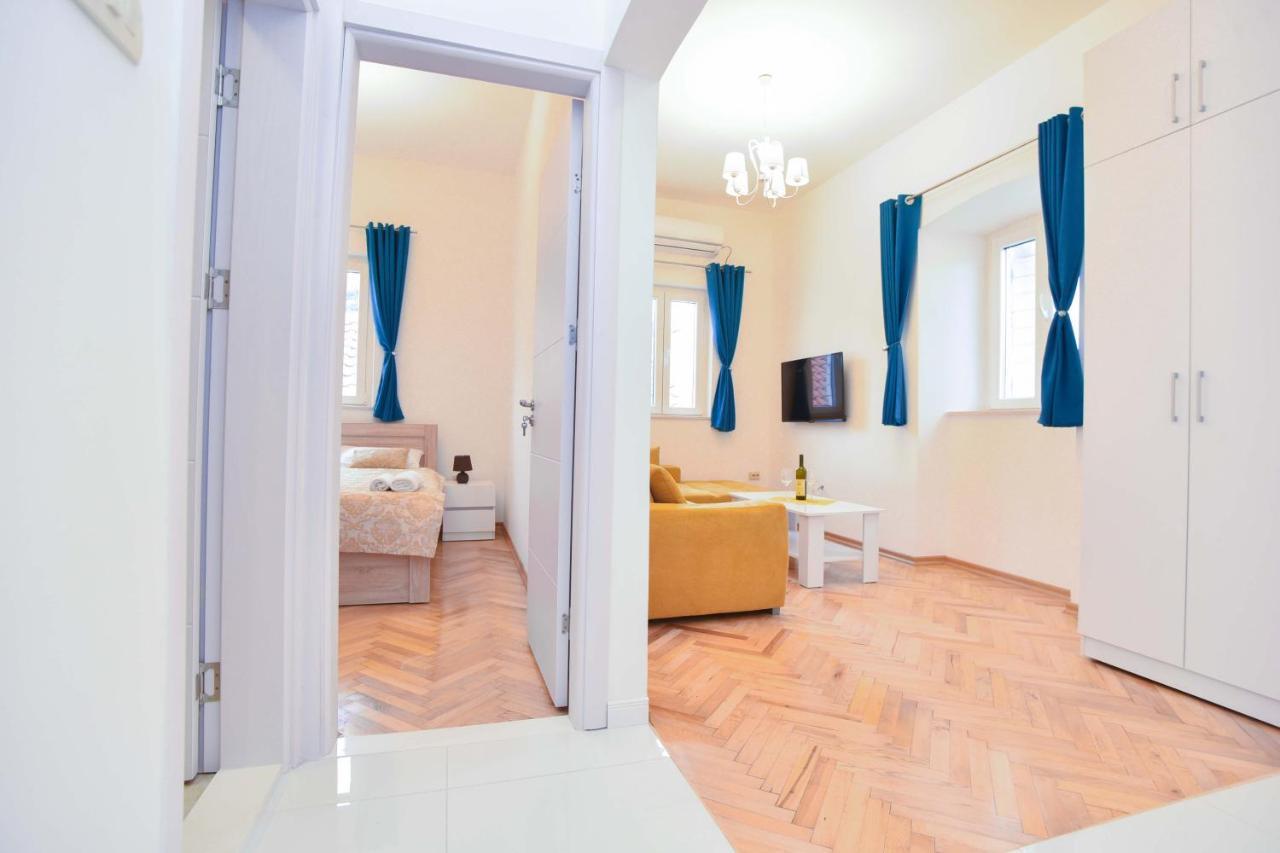 בודווה Yugoslavia Apartment מראה חיצוני תמונה