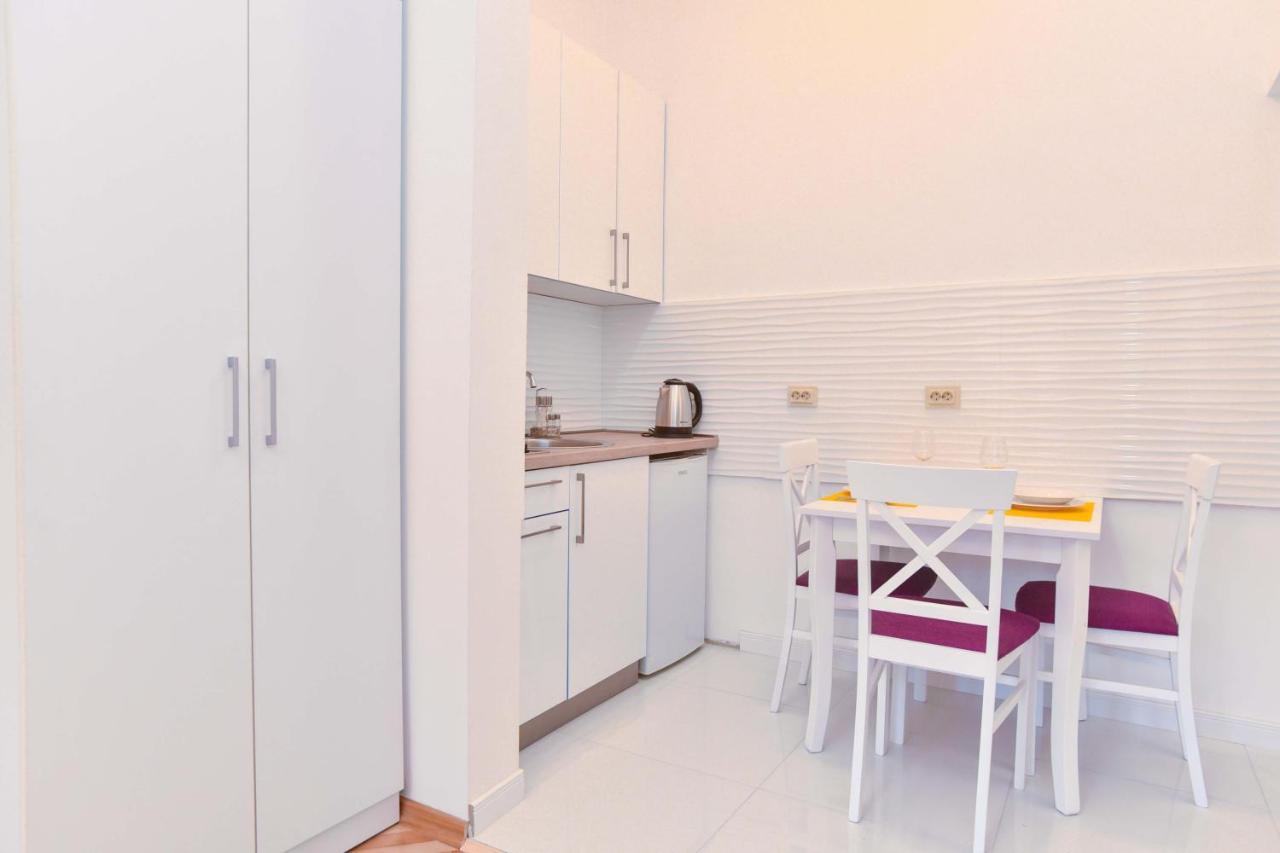 בודווה Yugoslavia Apartment מראה חיצוני תמונה