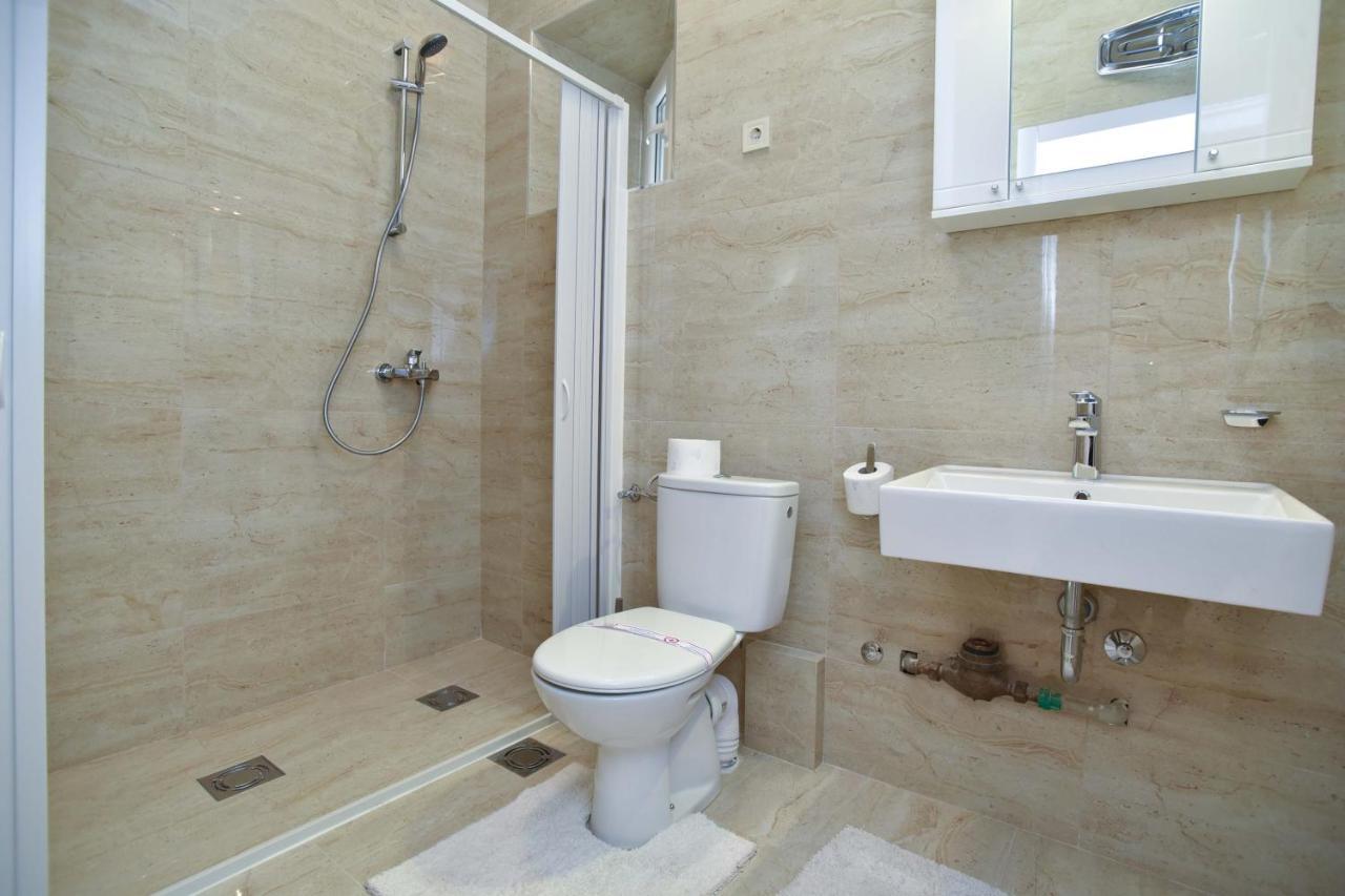 בודווה Yugoslavia Apartment מראה חיצוני תמונה