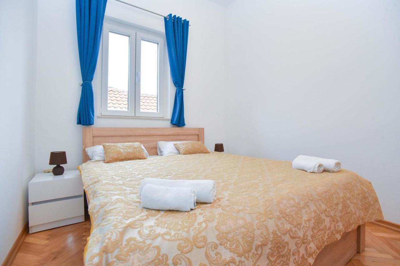 בודווה Yugoslavia Apartment מראה חיצוני תמונה